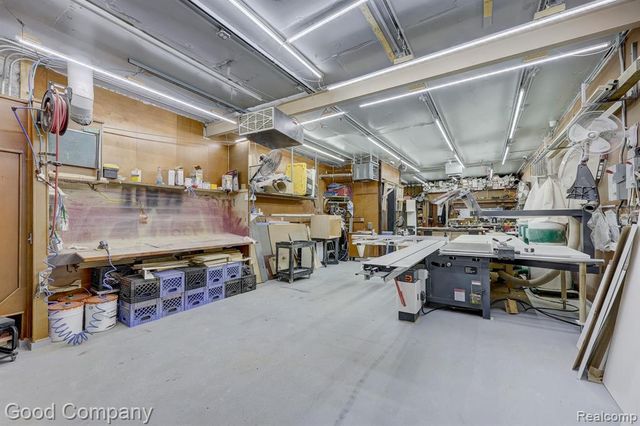 24354 John R Road, Hazel Park, MI 48030