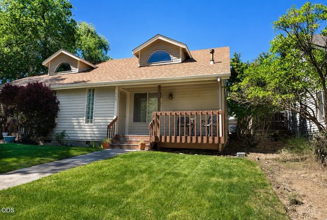 922 NW Ogden Avenue, Bend, OR 97703