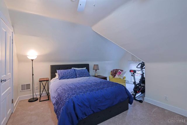 2272 Monroe Avenue, Norwood, OH 45212