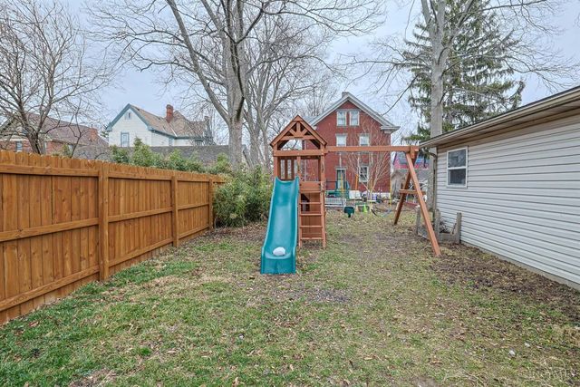 2272 Monroe Avenue, Norwood, OH 45212