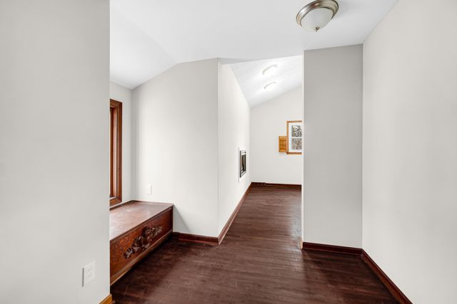 2044 Hidden Valley Drive, Crown Point, IN 46307