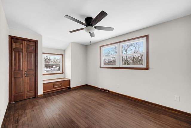 2044 Hidden Valley Drive, Crown Point, IN 46307