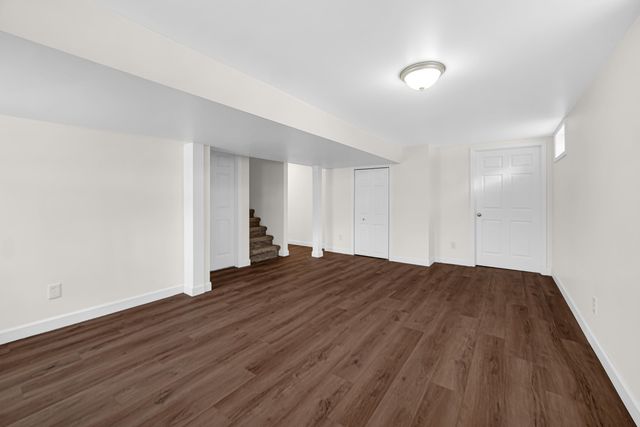 2044 Hidden Valley Drive, Crown Point, IN 46307