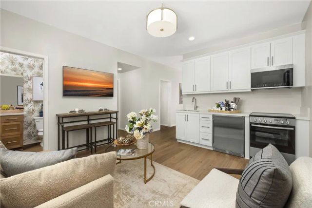 1553 E Holguin Street, Lancaster, CA 93534