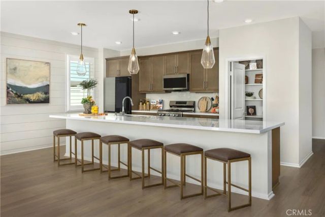 1553 E Holguin Street, Lancaster, CA 93534
