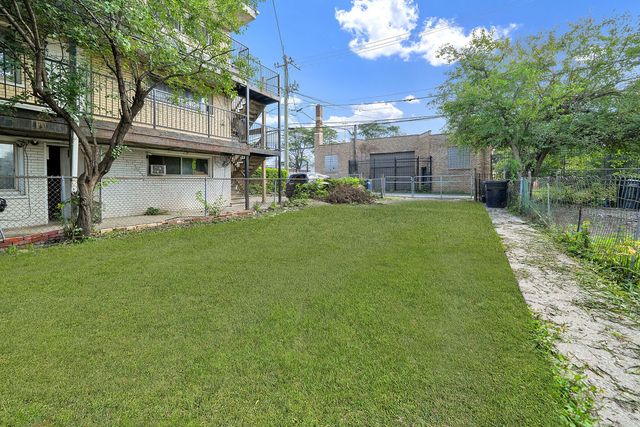 6217 S Claremont Avenue, Chicago, IL 60636