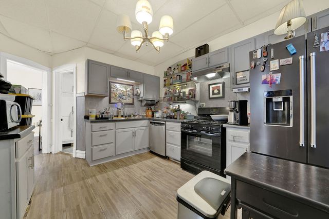 6217 S Claremont Avenue, Chicago, IL 60636