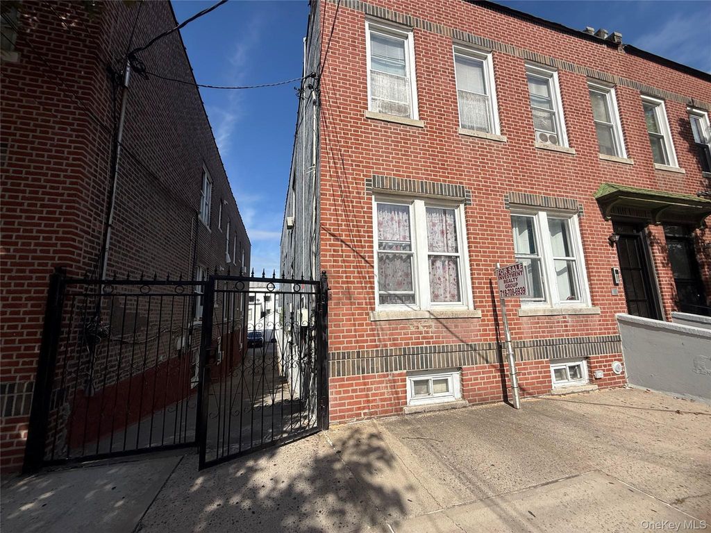 851 E 228th Street, Bronx, NY 10466 — photo 2