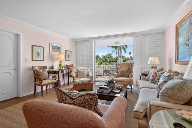 227 Australian Avenue 2c, Palm Beach, FL 33480