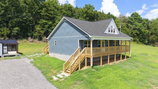 944 Wartrace Hwy, Pleasant Shade, TN 37145