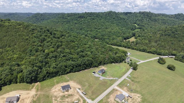 944 Wartrace Hwy, Pleasant Shade, TN 37145