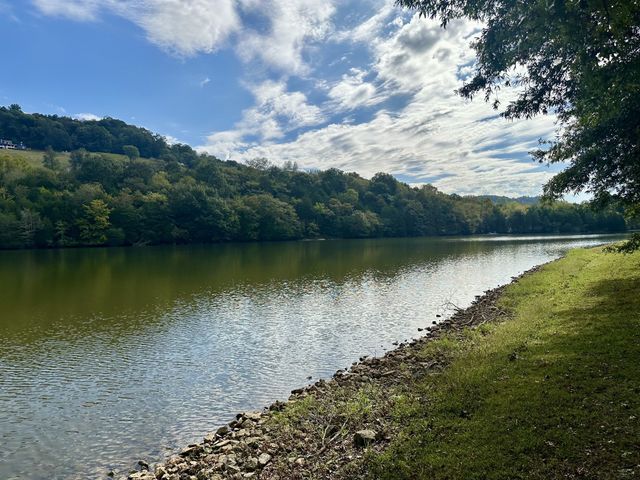 944 Wartrace Hwy, Pleasant Shade, TN 37145