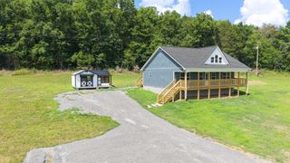 944 Wartrace Hwy, Pleasant Shade, TN 37145