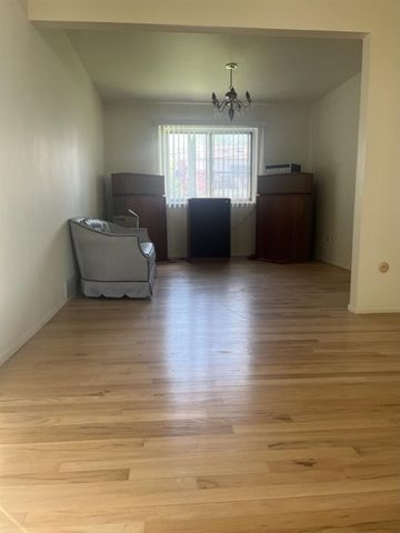 21377 Concord Street, Southfield, MI 48076