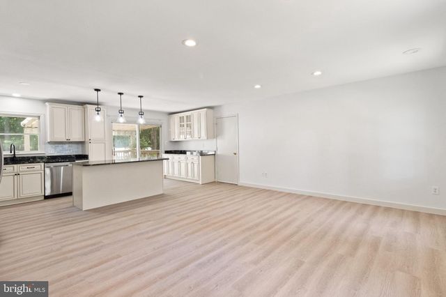 12982 ORLEANS ST, Woodbridge, VA 22192
