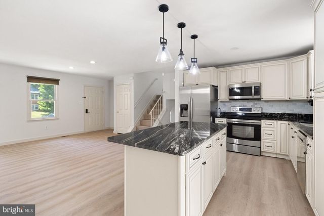 12982 ORLEANS ST, Woodbridge, VA 22192