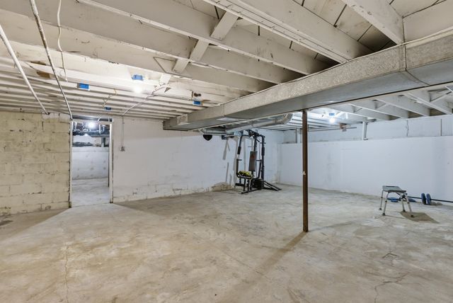 329 S Clifton Ave, Wichita, KS 67218