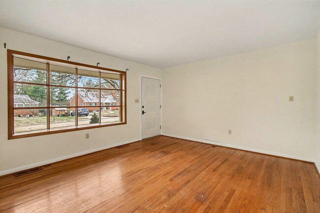 923 Kenridge Drive, Villa Hills, KY 41017