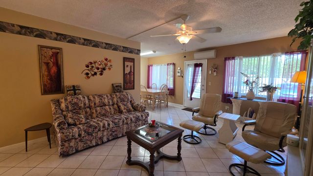 900 SW 10th Terrace 2s, Hallandale Beach, FL 33009