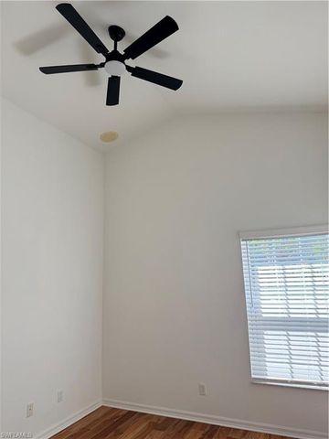 3307 Rosinka CT 33, Naples, FL 34112