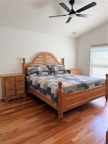 3307 Rosinka CT 33, Naples, FL 34112