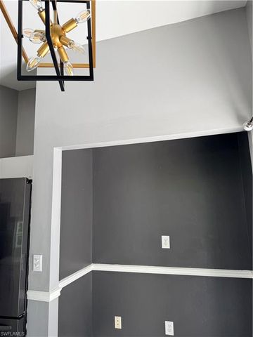 3307 Rosinka CT 33, Naples, FL 34112