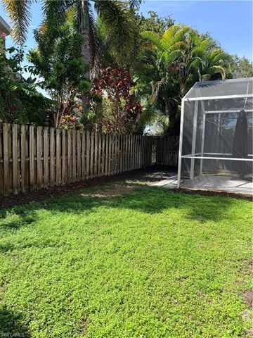 3307 Rosinka CT 33, Naples, FL 34112