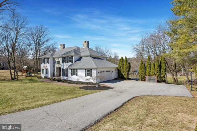 872 ROSCOMMON RD, Bryn Mawr, PA 19010