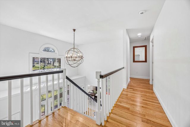 872 ROSCOMMON RD, Bryn Mawr, PA 19010