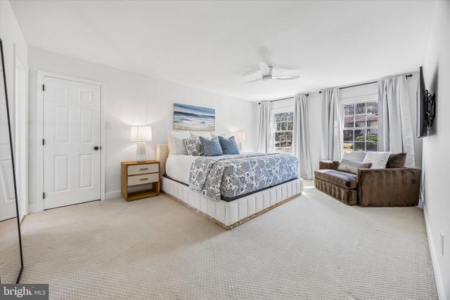 872 ROSCOMMON RD, Bryn Mawr, PA 19010