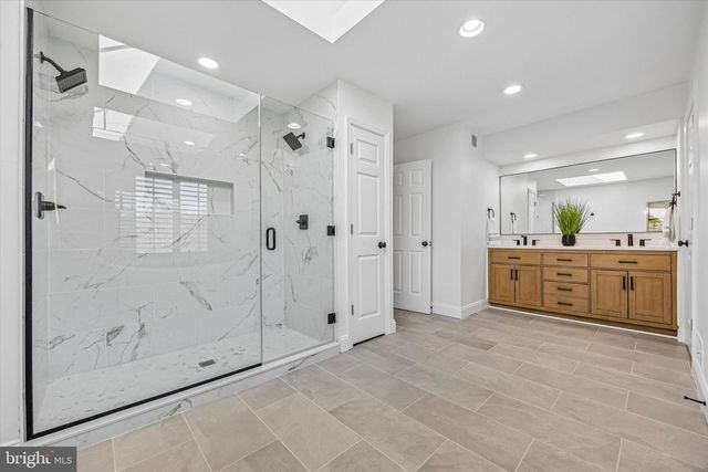 872 ROSCOMMON RD, Bryn Mawr, PA 19010