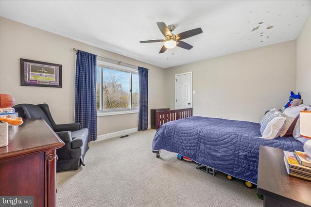 872 ROSCOMMON RD, Bryn Mawr, PA 19010