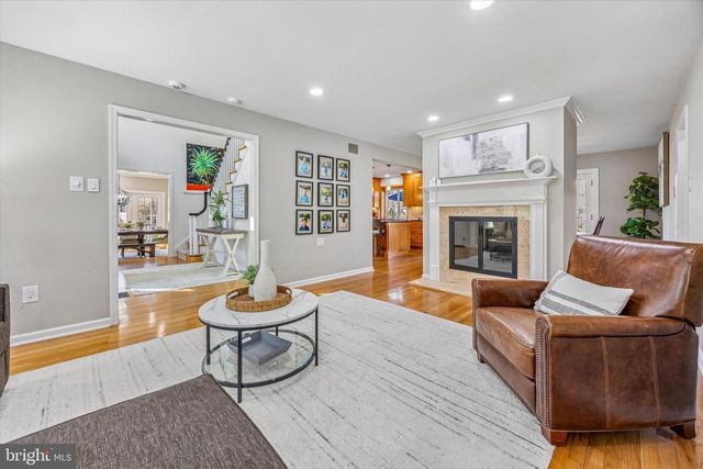 872 ROSCOMMON RD, Bryn Mawr, PA 19010