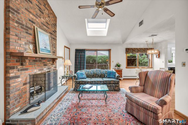 2 Sachem Drive, Cromwell, CT 06416