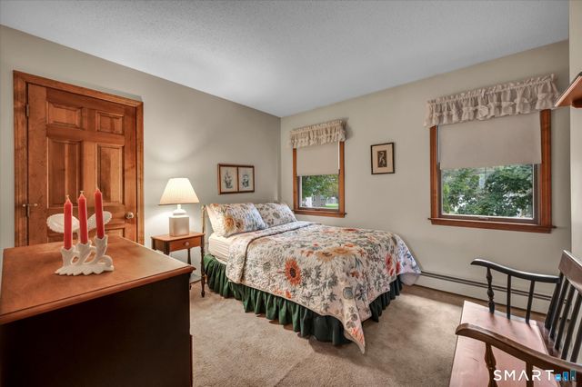 2 Sachem Drive, Cromwell, CT 06416