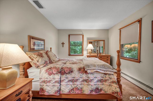2 Sachem Drive, Cromwell, CT 06416