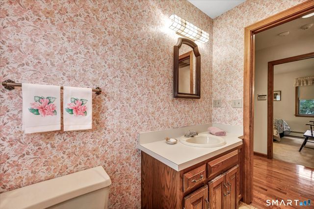 2 Sachem Drive, Cromwell, CT 06416