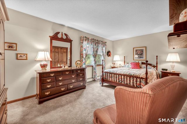 2 Sachem Drive, Cromwell, CT 06416