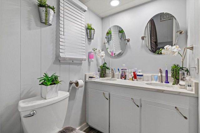 1455 Greenfield AVENUE, Burlington, WI 53105