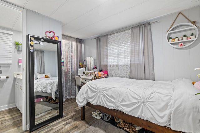 1455 Greenfield AVENUE, Burlington, WI 53105