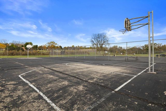 1455 Greenfield AVENUE, Burlington, WI 53105