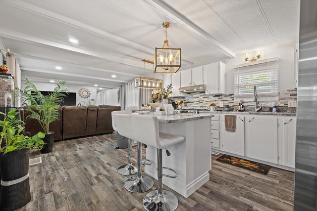 1455 Greenfield AVENUE, Burlington, WI 53105