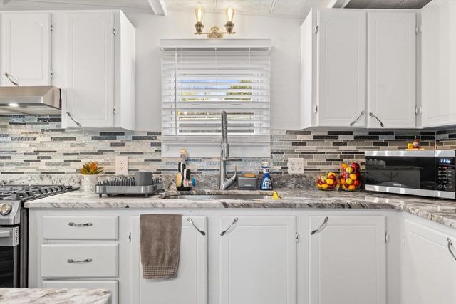 1455 Greenfield AVENUE, Burlington, WI 53105