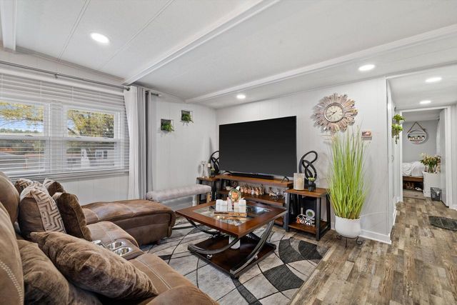 1455 Greenfield AVENUE, Burlington, WI 53105