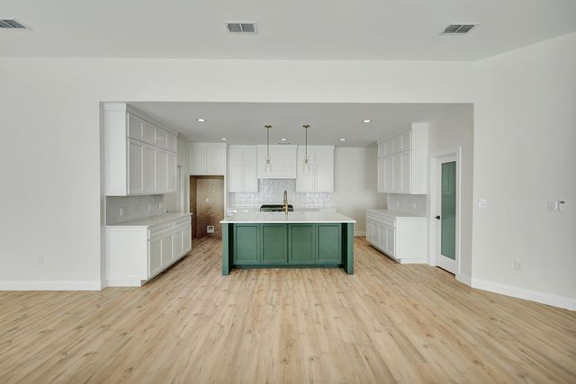 2705 Tom Morris, Odessa, TX 79765