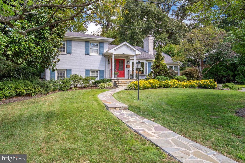 8102 THOREAU DR, Bethesda, MD 20817