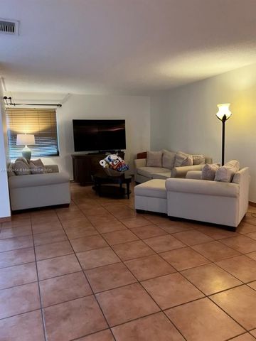 5780 SW 59th Pl, South Miami, FL 33143