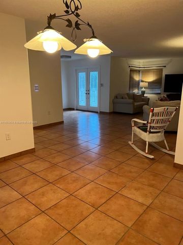 5780 SW 59th Pl, South Miami, FL 33143