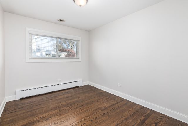 101 N Pine Street, Mount Prospect, IL 60056