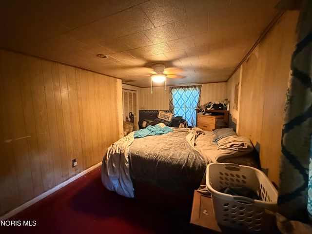 11519 Prov Neap Swan Road, Grand Rapids, OH 43522
